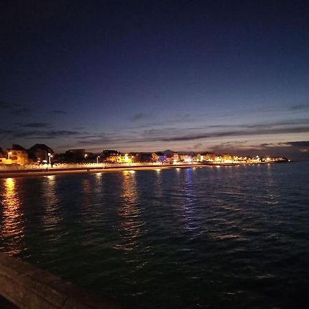 Gite De La Baleine Luc-sur-Mer Bagian luar foto